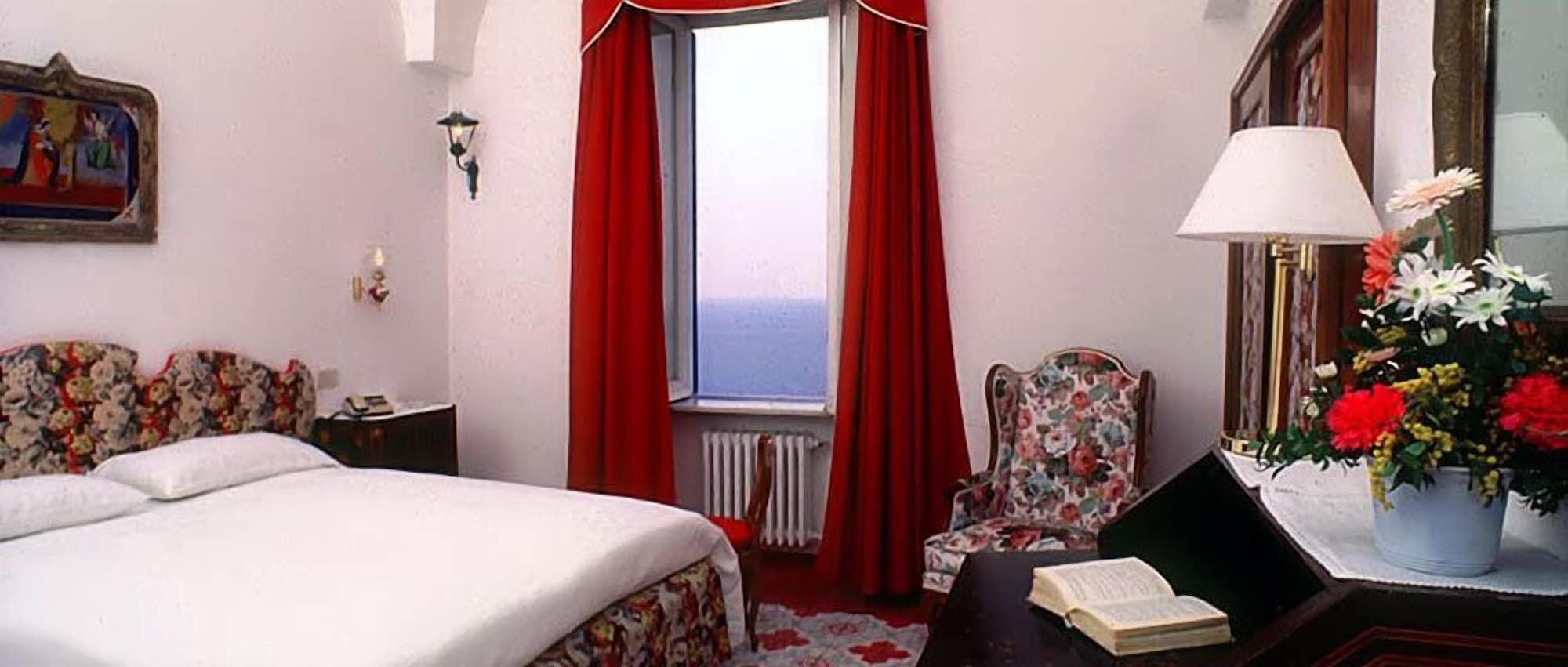 Hotel Luna Convento Amalfi Ruang foto